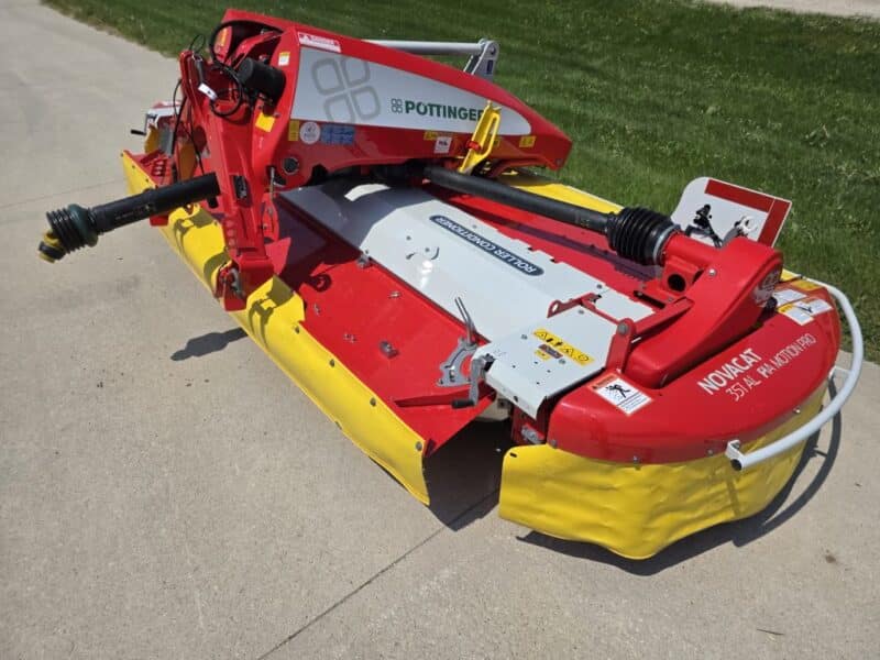 Pottinger Front Mower Novacat 351 Alpha Motion w. Rubber Roller Conditioners