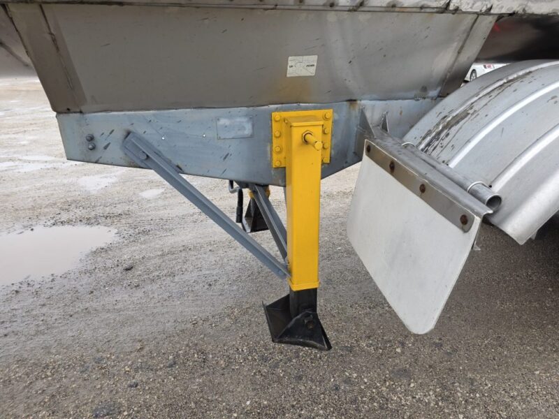 U-4813 1988 Brenner 7000 Gallon Stainless Steel Semi Tanker