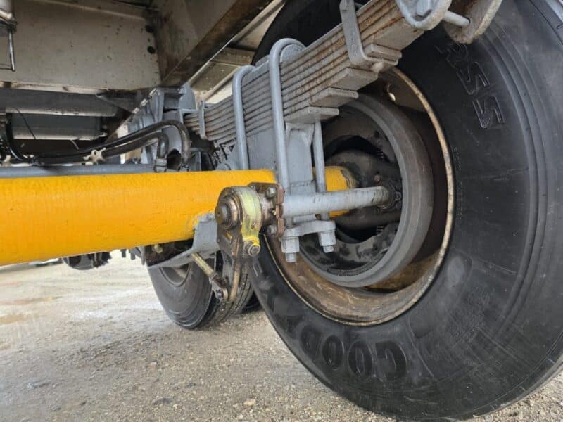 U-4813 1988 Brenner 7000 Gallon Stainless Steel Semi Tanker
