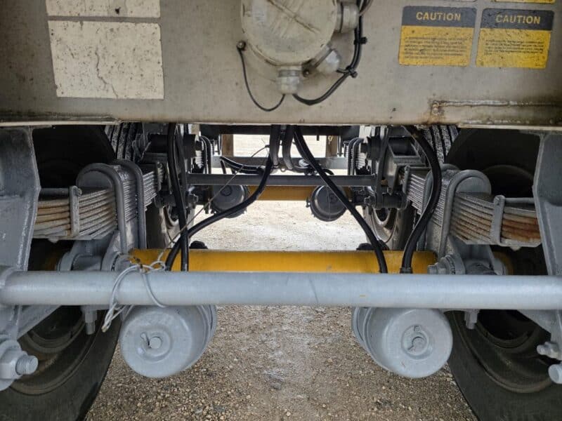 U-4813 1988 Brenner 7000 Gallon Stainless Steel Semi Tanker