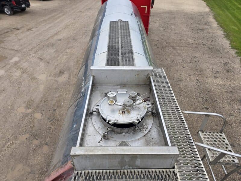 U-4813 1988 Brenner 7000 Gallon Stainless Steel Semi Tanker