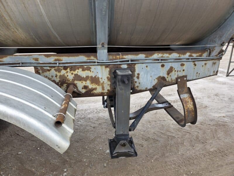 U-4816 1982 Heil 7500 Gallon Stainless Steel Semi Tanker