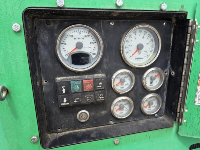 AC-87 425 CFM 2016 Doosan 4.5L Cummins Engine Air Compressor