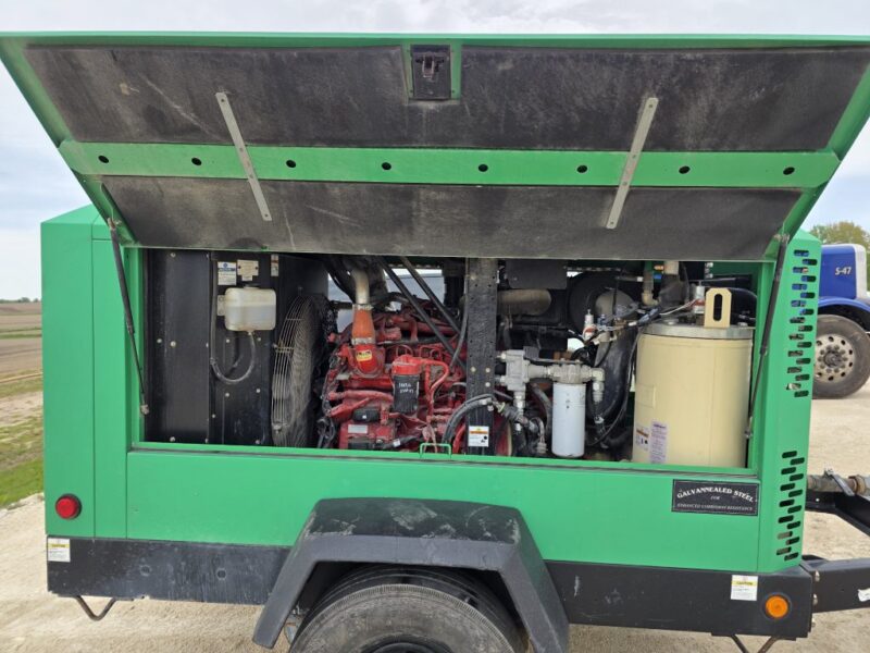 AC-84 425 CFM 2019 Doosan 4.5L Cummins Engine Air Compressor