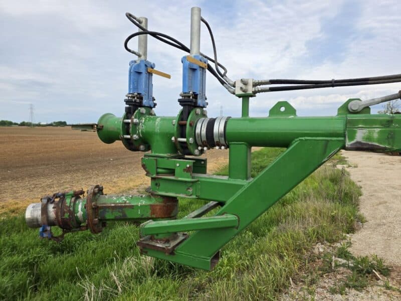 28′ Dietrich Series 70 Toolbar on 24″ Spacings w. 6″ Stinger