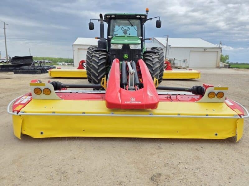 Pottinger Novacat V10000 RC Triple Mower with 351 Alpha Motion Front Mower