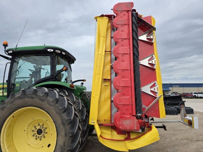 Pottinger Novacat V10000 RC Triple Mower with 351 Alpha Motion Front Mower