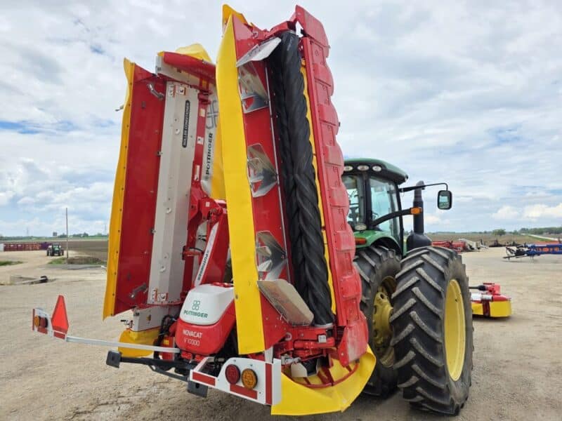 Pottinger Novacat V10000 RC Triple Mower with 351 Alpha Motion Front Mower