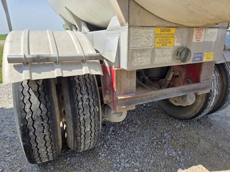 U-4818 2003 West Mark 6700 Gallon Stainless Steel Semi Tanker