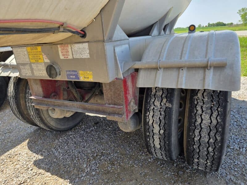 U-4818 2003 West Mark 6700 Gallon Stainless Steel Semi Tanker