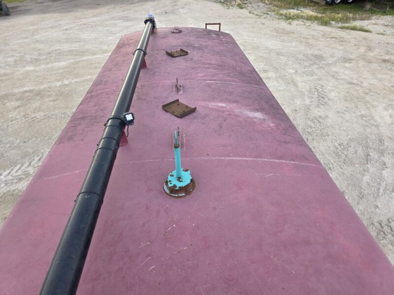 7400 Gallon TriAxle Balzer Tanker