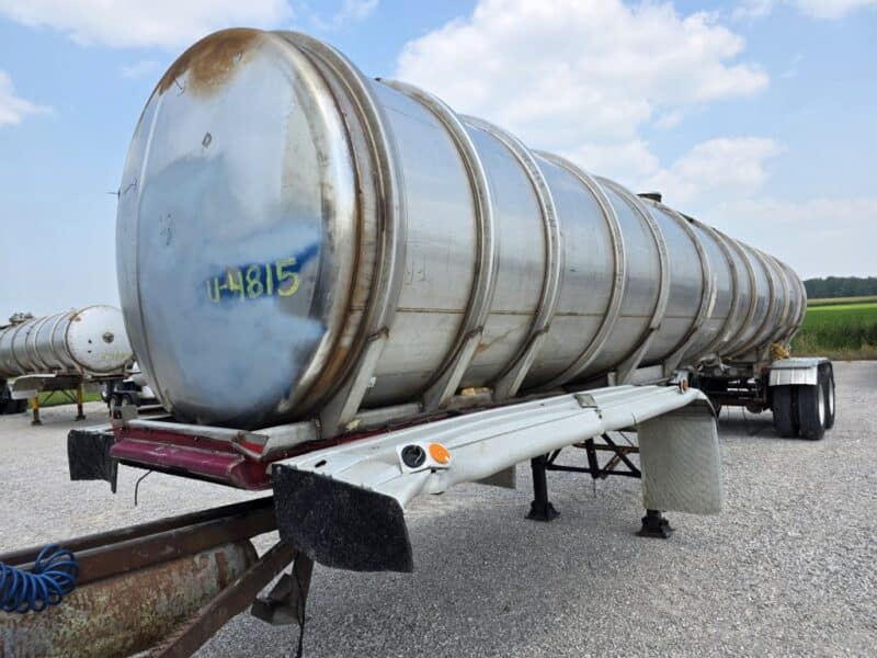 U-4815 1995 Bar-Bel 7000 Gallon Stainless Steel Semi Tanker