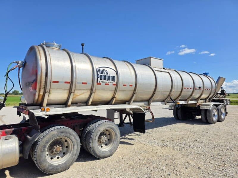 U-4815 1995 Bar-Bel 7000 Gallon Stainless Steel Semi Tanker