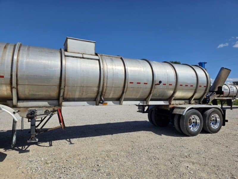 U-4815 1995 Bar-Bel 7000 Gallon Stainless Steel Semi Tanker