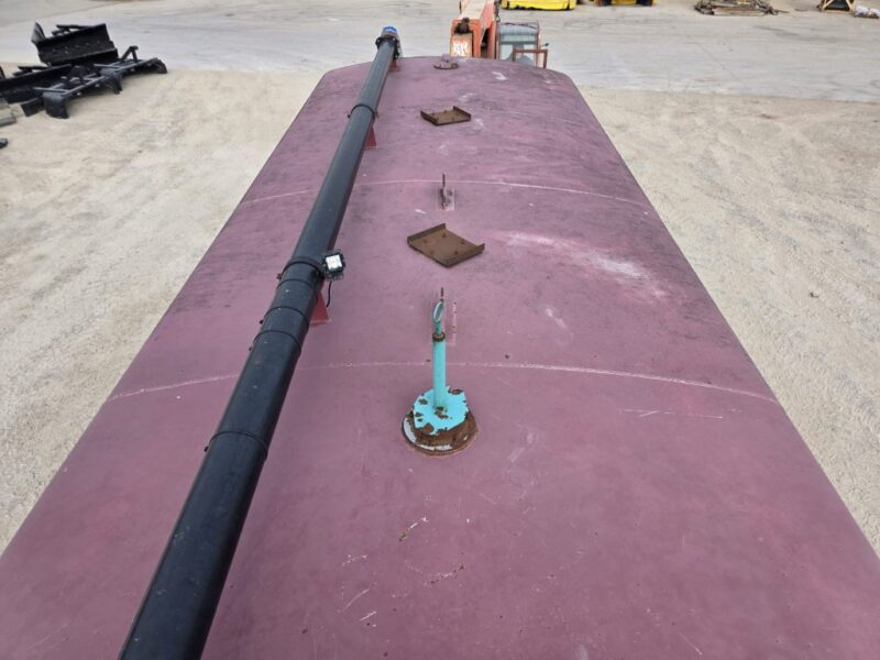 7400 Gallon TriAxle Balzer Tanker