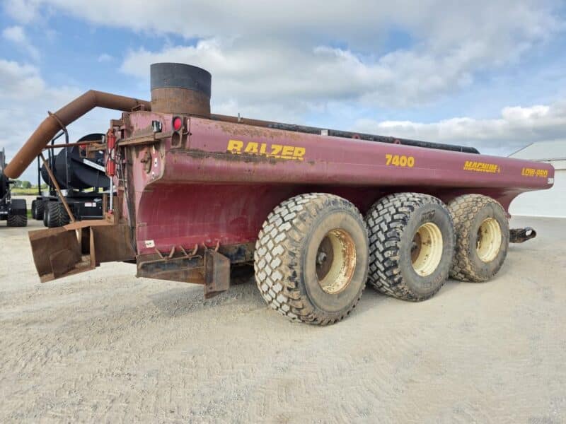 7400 Gallon TriAxle Balzer Tanker
