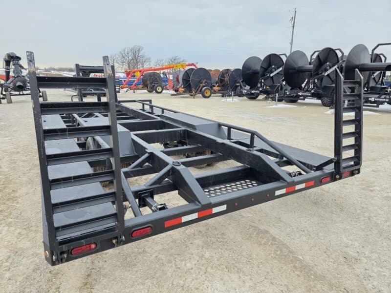 SS EXPRESS Gooseneck Manure Boat Trailer For Wolverine and Crawler Agitation Boats