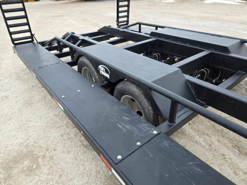 SS EXPRESS Gooseneck Manure Boat Trailer For Wolverine and Crawler Agitation Boats
