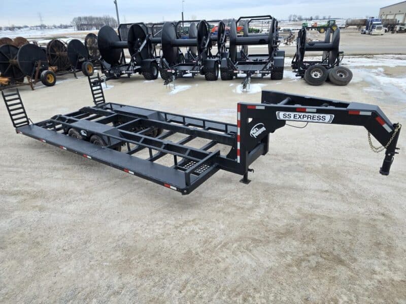 SS EXPRESS Gooseneck Manure Boat Trailer For Wolverine and Crawler Agitation Boats
