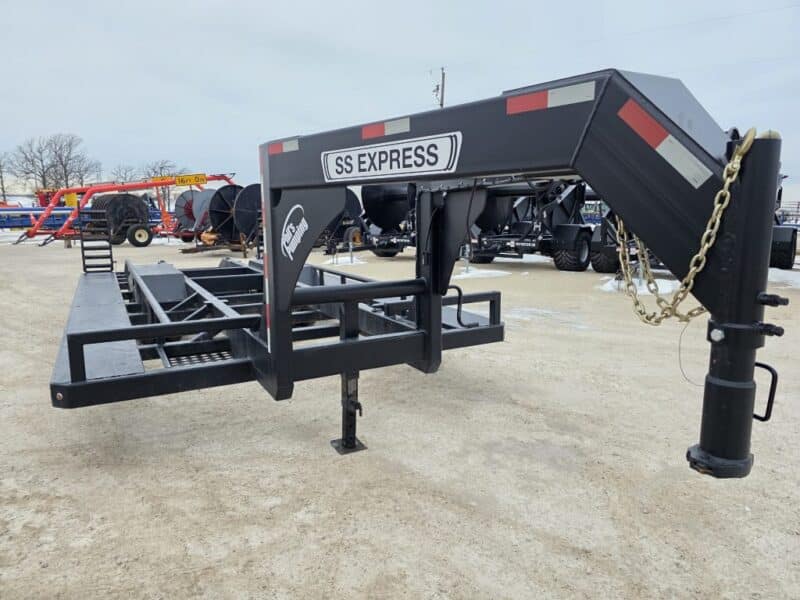 SS EXPRESS Gooseneck Manure Boat Trailer For Wolverine and Crawler Agitation Boats