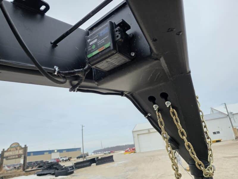 SS EXPRESS Gooseneck Manure Boat Trailer For Wolverine and Crawler Agitation Boats