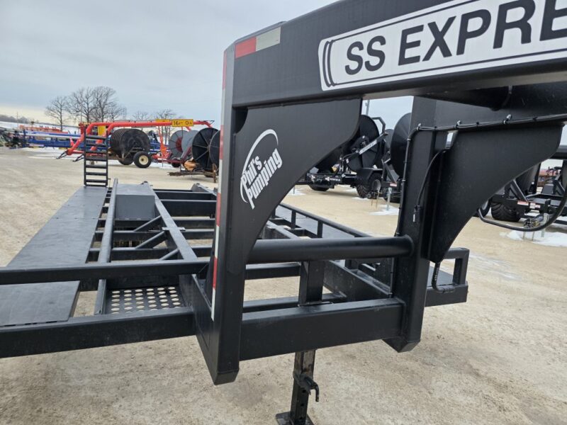 SS EXPRESS Gooseneck Manure Boat Trailer For Wolverine and Crawler Agitation Boats
