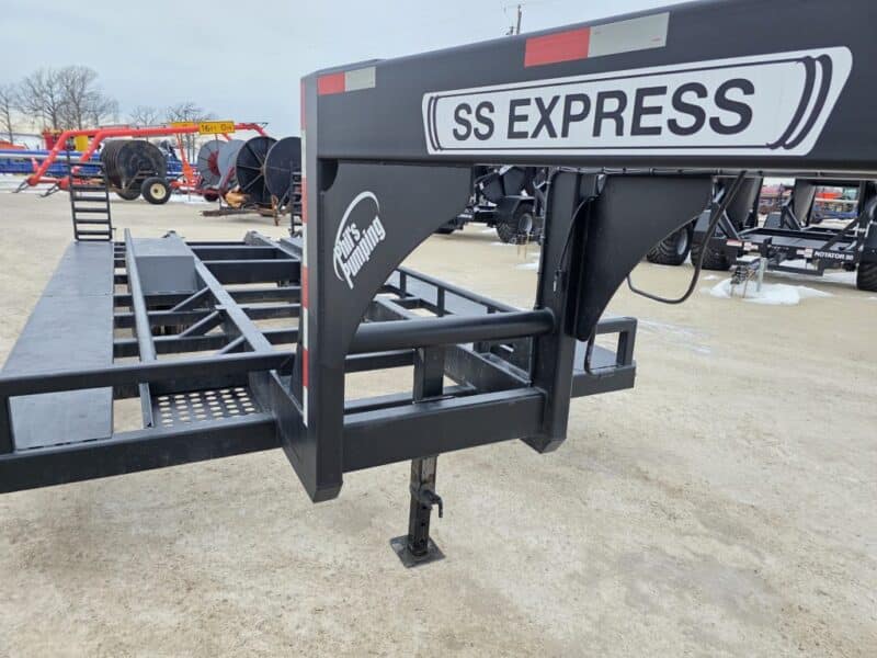 SS EXPRESS Gooseneck Manure Boat Trailer For Wolverine and Crawler Agitation Boats
