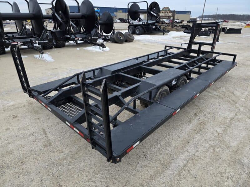 SS EXPRESS Gooseneck Manure Boat Trailer For Wolverine and Crawler Agitation Boats
