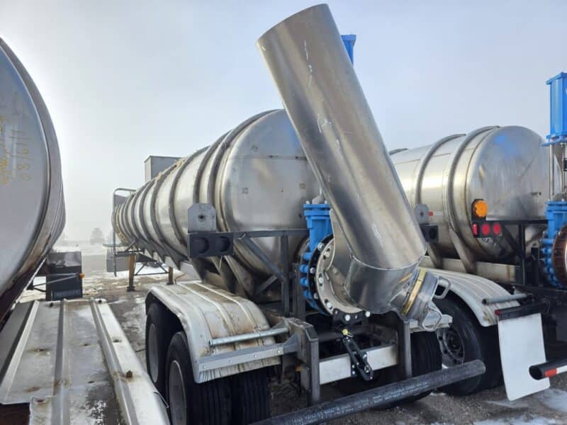 U-4811 1989 Sunshine 7000 Gallon Stainless Steel Semi Tanker