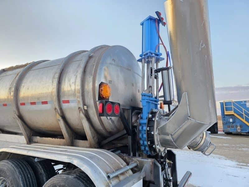 U-4811 1989 Sunshine 7000 Gallon Stainless Steel Semi Tanker