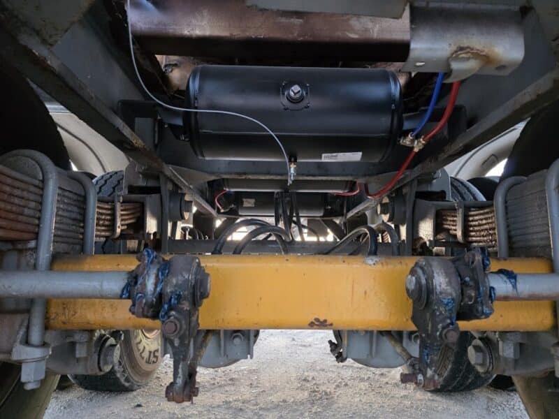 U-4811 1989 Sunshine 7000 Gallon Stainless Steel Semi Tanker