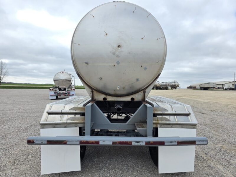 U-4812 1994 Krohnert 6000 Gallon Stainless Steel Semi Tanker
