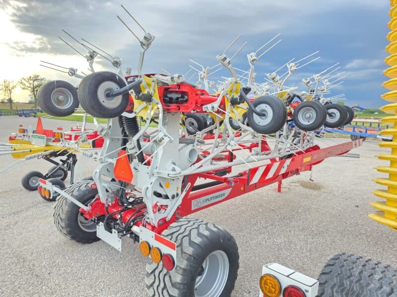 New 56′ Pottinger HIT HT 17160 Tedder