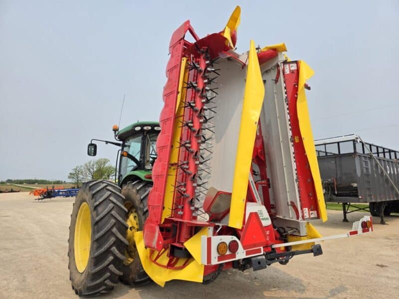 Pottinger Novacat V10000 ED Triple Mower with 351 Alpha Motion Front Mower