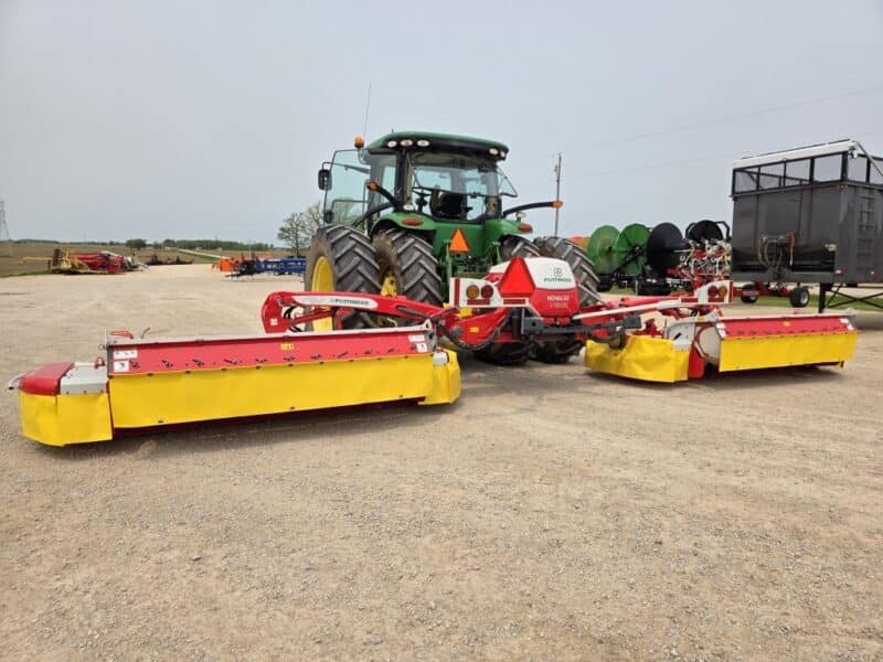 Pottinger Novacat V10000 ED Triple Mower with 351 Alpha Motion Front Mower