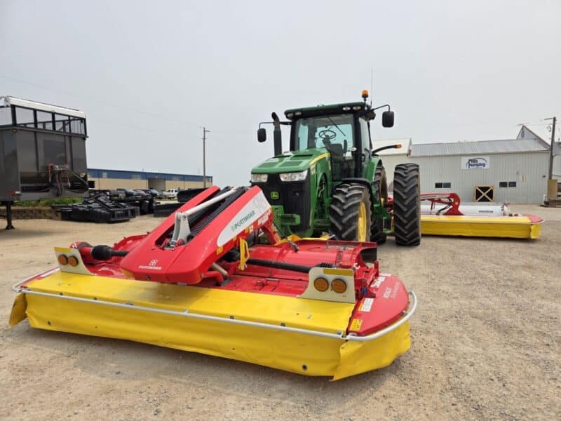 Pottinger Novacat V10000 ED Triple Mower with 351 Alpha Motion Front Mower