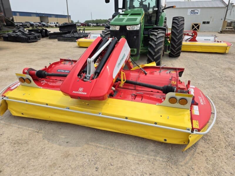 Pottinger Novacat V10000 ED Triple Mower with 351 Alpha Motion Front Mower