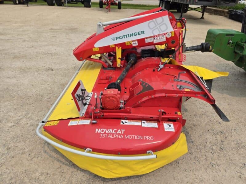 Pottinger Novacat V10000 ED Triple Mower with 351 Alpha Motion Front Mower