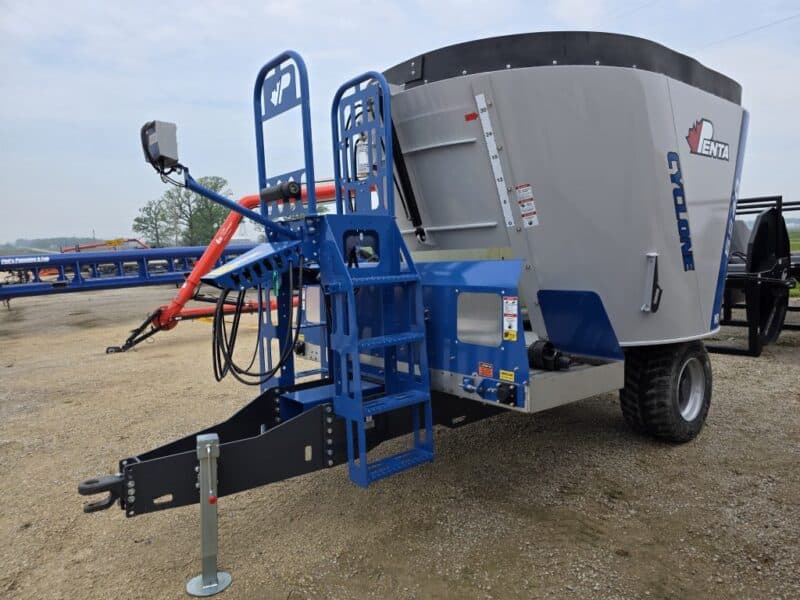 5240 Penta Mixer w. Hurricane Auger