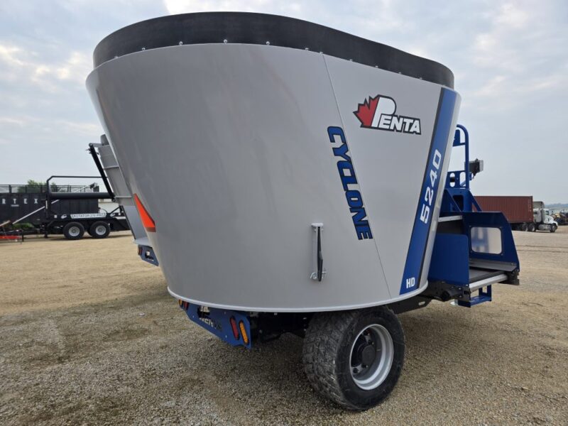 5240 Penta Mixer w. Hurricane Auger