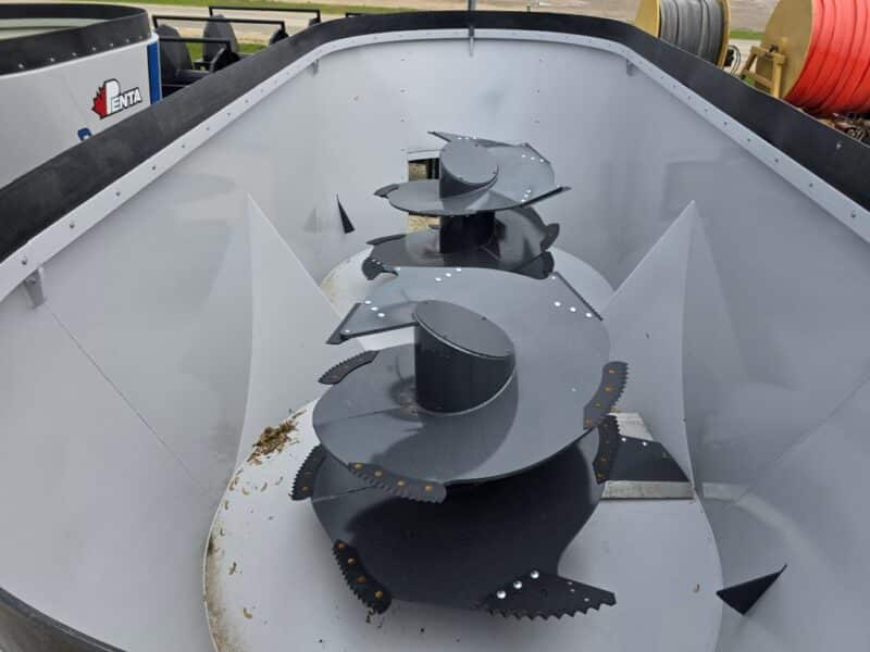 9540 Penta Trailer Mixer w. Cyclone Augers