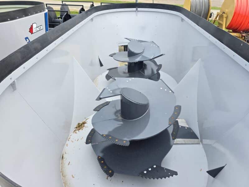 9540 Penta Trailer Mixer w. Cyclone Augers