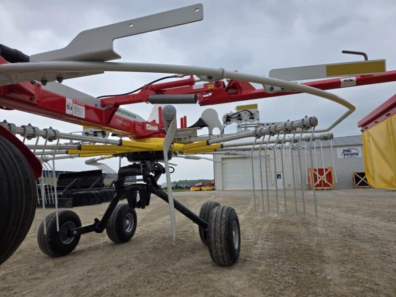 Pottinger Top 462A 15′ Rake
