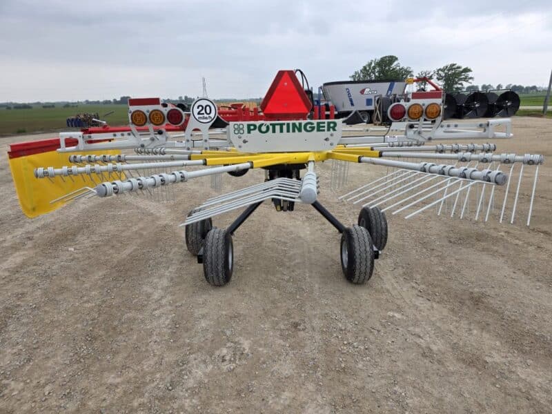 Pottinger Top 462A 15′ Rake