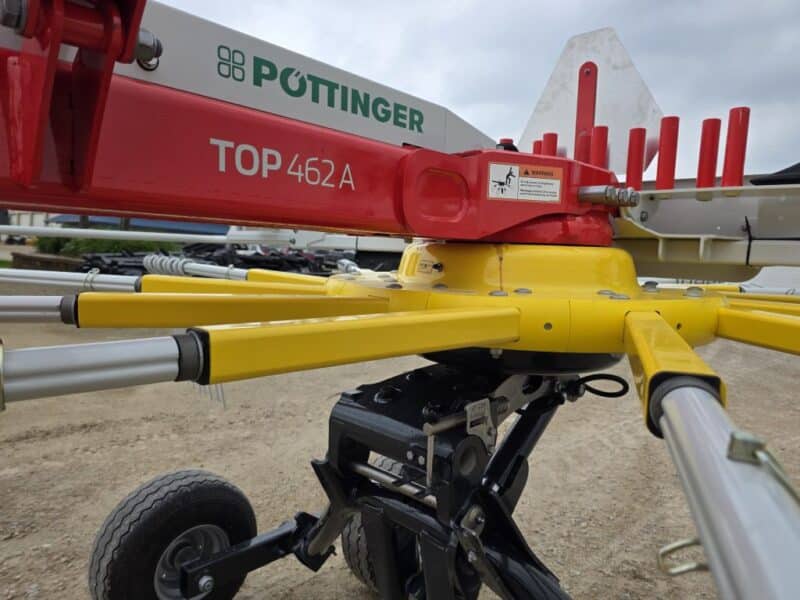 Pottinger Top 462A 15′ Rake
