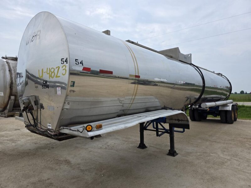 U-4823 1998 Nova 7000 Gallon Stainless Steel Semi Tanker