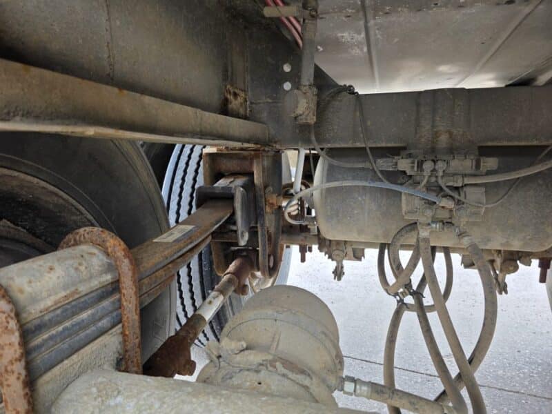 U-4824 1998 Polar 7000 Gallon Stainless Steel Semi Tanker