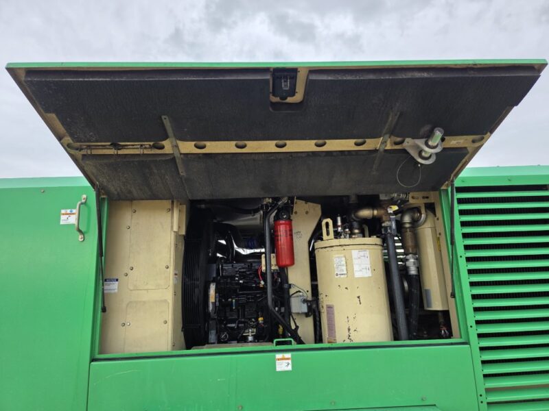 AC-94 750 CFM 2015 Doosan Cummins Engine Air Compressor