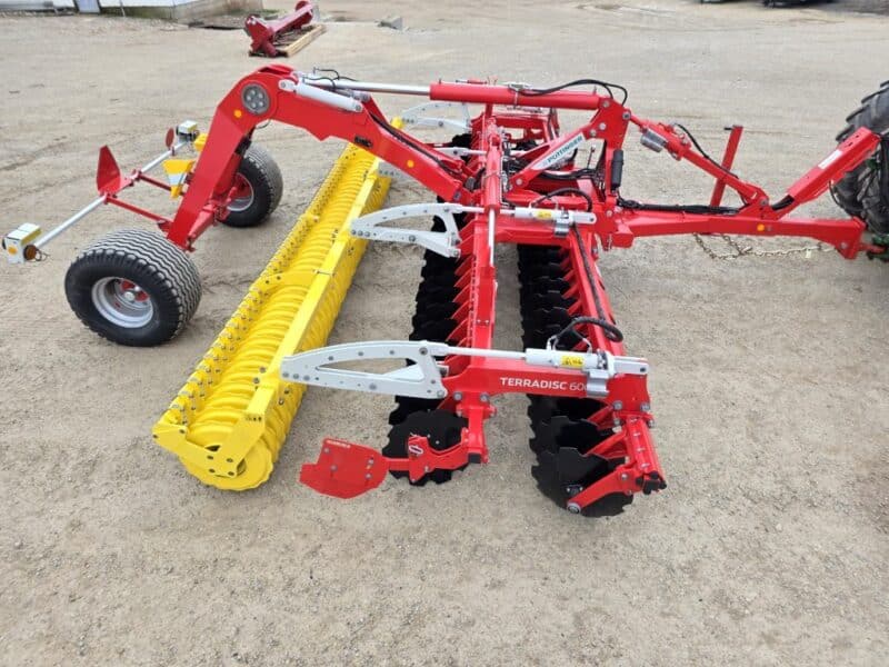 New 6001T 20′ Pull Type Pottinger Terra Disc with Pack Ring roller