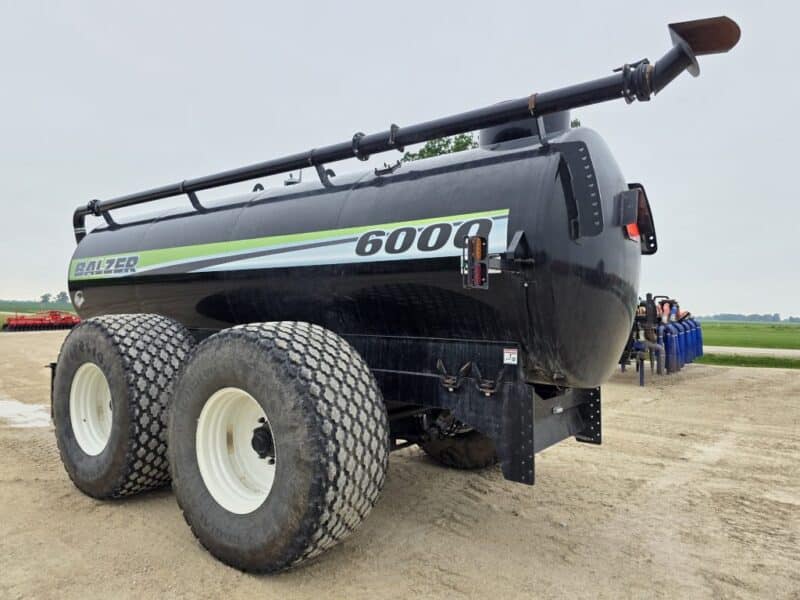 Lightly Used Balzer 6000 Gallon Tandem Round Tanker w. Rear Steerable Axle